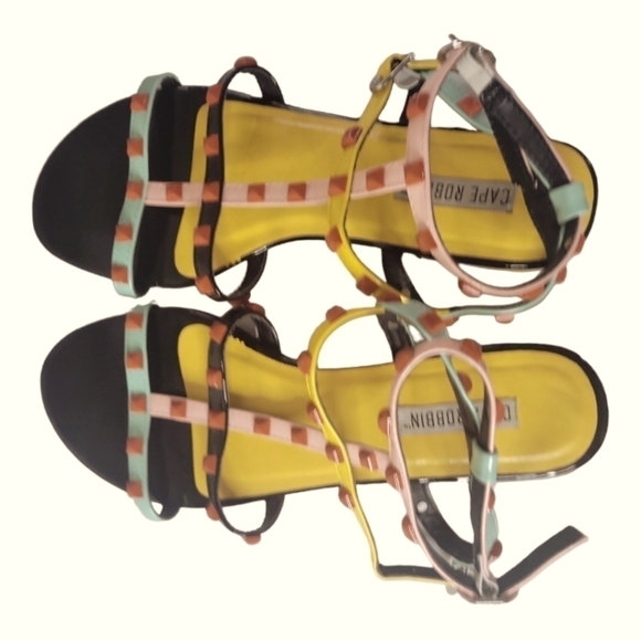 Cape Robbin Alexa-1 Studded Detailing Dual Buckle Patent Leather Sandals Sz 8 - Picture 4 of 7